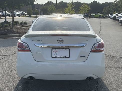 Used 2015 Nissan Altima 2.5 S w/ Special Edition Package FWD image 6