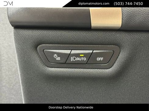 Used 2026 BMW iX xDrive60 image 31