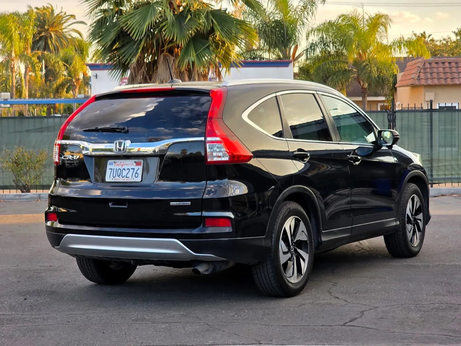 Used 2016 Honda CR-V Touring image 4