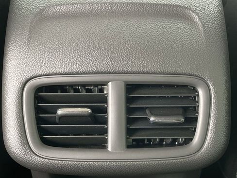 Used 2024 Buick Envision Preferred image 21