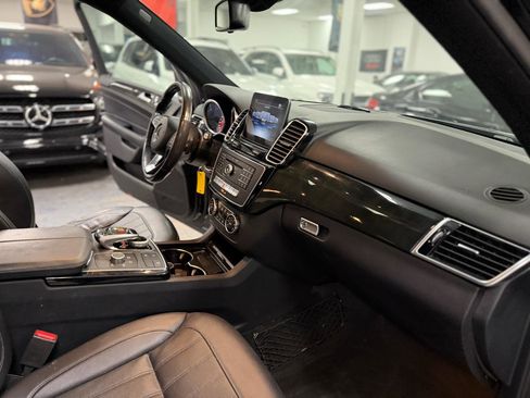 Used 2018 Mercedes-Benz GLE 350 4MATIC w/ Premium 1 Package image 37