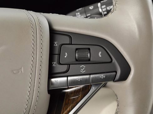 Used 2023 Cadillac Escalade ESV Sport Platinum AWD/4WD image 16