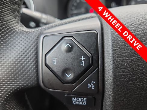 Used 2023 Toyota Tacoma TRD Sport AWD/4WD image 19