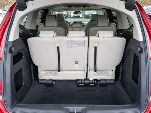 New 2026 Honda Odyssey Touring image 13