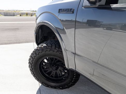 Used 2018 Ford F150 Lariat w/ Equipment Group 502A Luxury AWD/4WD image 10