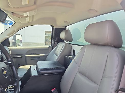 Used 2014 Chevrolet Silverado 3500 W/T RWD image 16