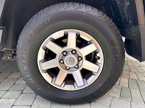 Used 2014 Toyota FJ Cruiser 4WD w/ Upgrade Package image 41