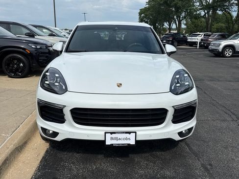 Used 2016 Porsche Cayenne S AWD/4WD image 9