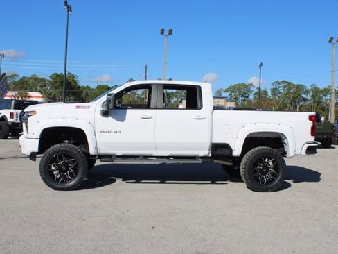 Used 2023 Chevrolet Silverado 2500 LT image 6