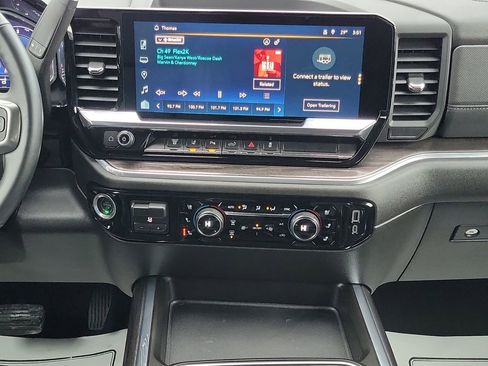 Certified 2024 Chevrolet Silverado 2500 LTZ w/ LTZ Convenience Package image 28