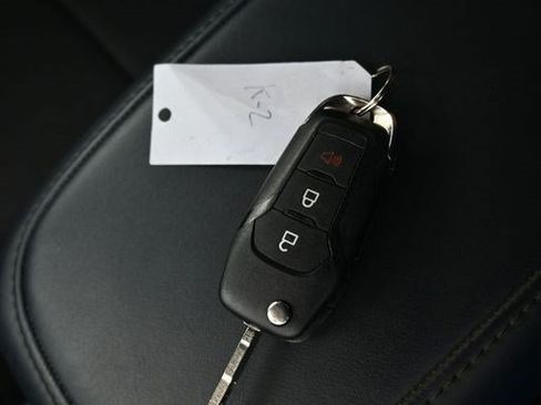 Used 2025 Ford Maverick XL w/ Equipment Group 102A AWD/4WD image 16