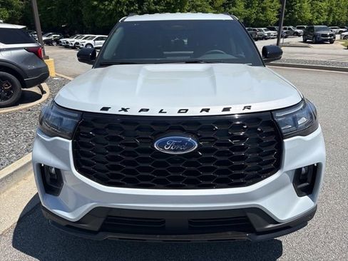 New 2026 Ford Explorer ST-Line RWD image 3