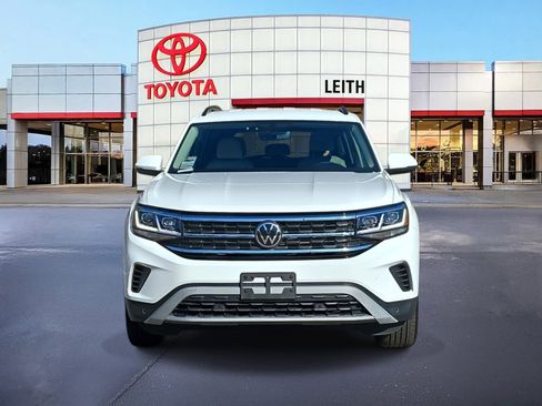 Used 2023 Volkswagen Atlas SE image 2