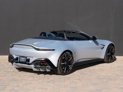 Used 2023 Aston Martin V8 Vantage Roadster RWD image 5