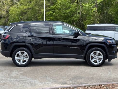 Used 2023 Jeep Compass Sport AWD/4WD image 9