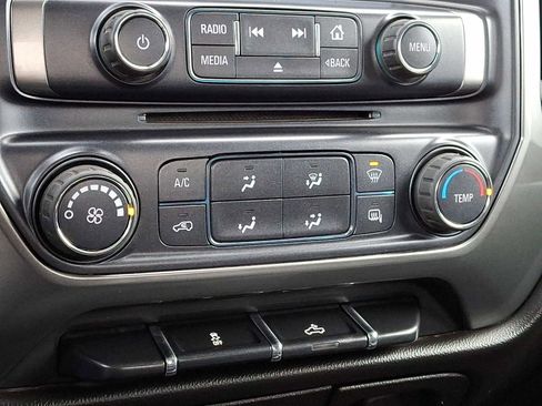 Used 2018 Chevrolet Silverado 1500 LT image 15