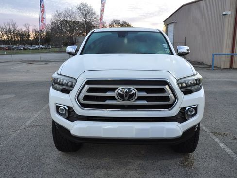 Used 2020 Toyota Tacoma Limited image 8