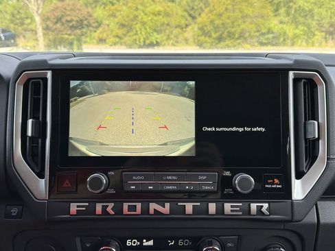 Certified 2025 Nissan Frontier SV w/ SV Convenience Package RWD image 5