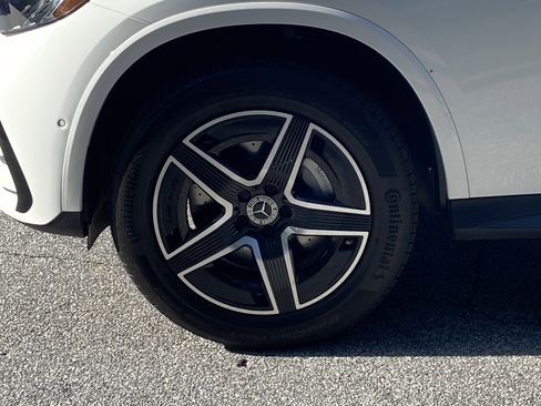 Certified 2025 Mercedes-Benz GLC 350e 4MATIC image 17