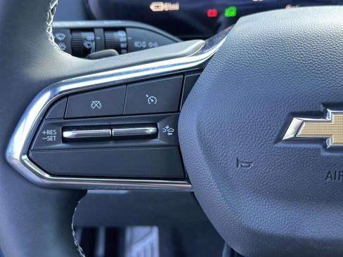 New 2026 Chevrolet Equinox EV LT image 14