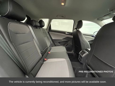 Used 2022 Volkswagen Taos SE image 13