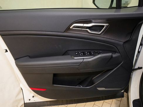 New 2026 Kia Sportage EX AWD/4WD image 13