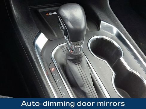 Used 2021 Chevrolet Traverse Premier image 19