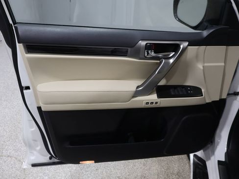 Used 2022 Lexus GX 460 Premium image 14