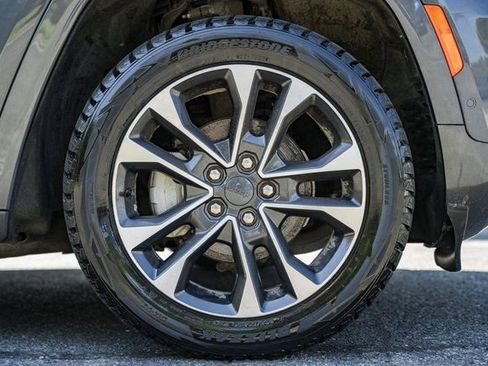 Used 2022 Jeep Grand Cherokee Overland w/ Luxury Tech Group IV image 52