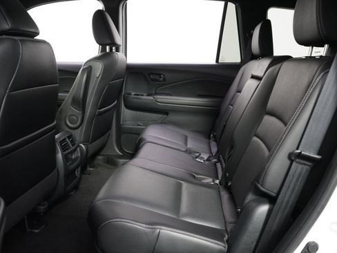 Used 2023 Honda Passport EX-L image 21
