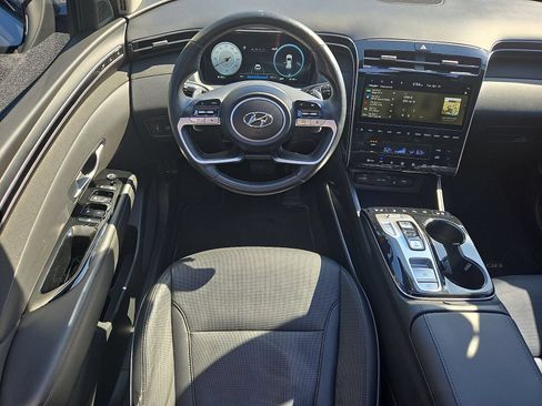Certified 2023 Hyundai Tucson Limited AWD/4WD image 27