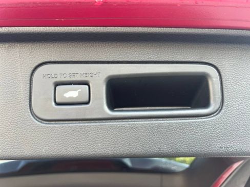 Used 2024 Honda Pilot Touring image 25