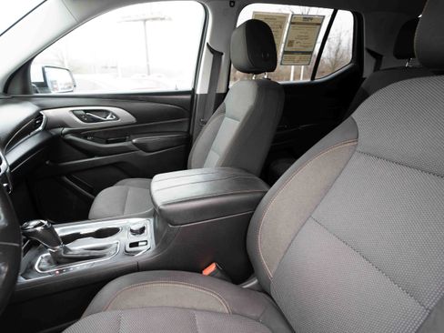 Used 2018 Chevrolet Traverse LT image 10