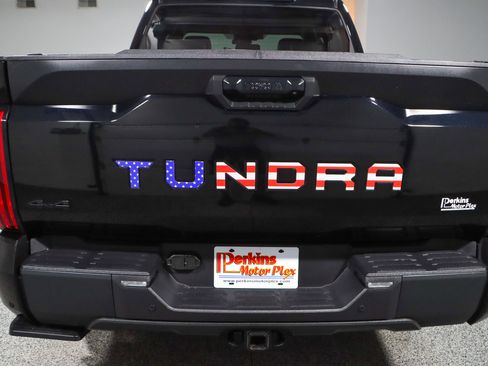 Used 2023 Toyota Tundra SR5 w/ SR5 Premium Package image 9