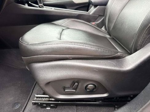 Used 2025 Jeep Compass Limited AWD/4WD image 18