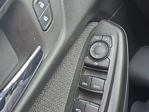 Used 2025 Chevrolet TrailBlazer LT AWD/4WD image 13