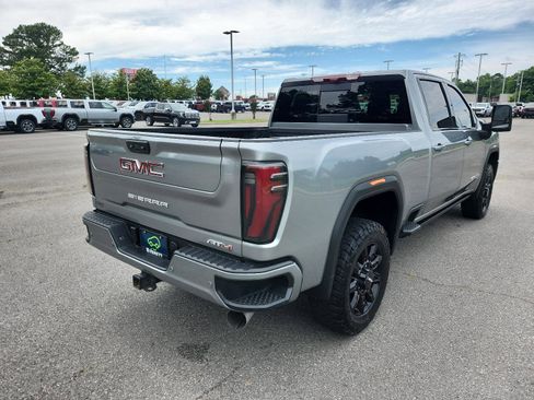 Certified 2025 GMC Sierra 2500 AT4 w/ AT4 Premium Plus Package AWD/4WD image 3