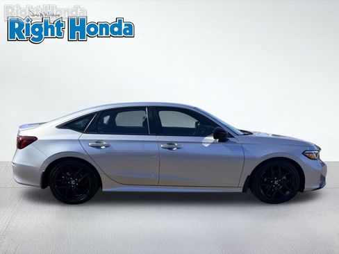 Certified 2025 Honda Civic Sport image 9