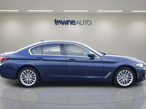 Used 2022 BMW 530i xDrive w/ Premium Package AWD/4WD image 6