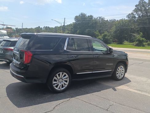 Used 2021 GMC Yukon SLT w/ SLT Premium Package AWD/4WD image 5