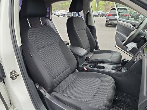 Used 2014 Volkswagen Passat 1.8T S image 13