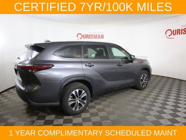 Used 2024 Toyota Highlander XLE FWD image 17