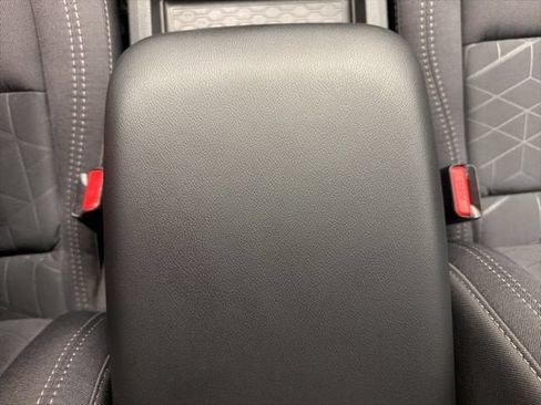Used 2026 Nissan Frontier SV w/ Tow Package RWD image 50