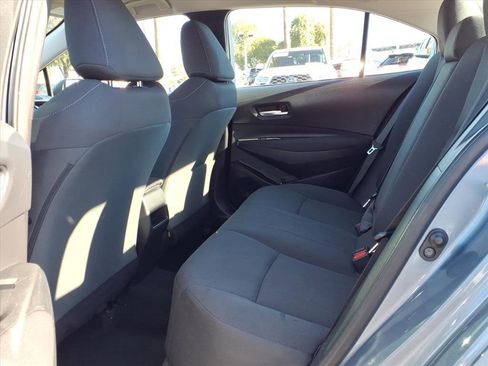 Used 2021 Toyota Corolla LE image 14