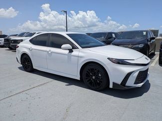 Used 2025 Toyota Camry SE FWD video 1