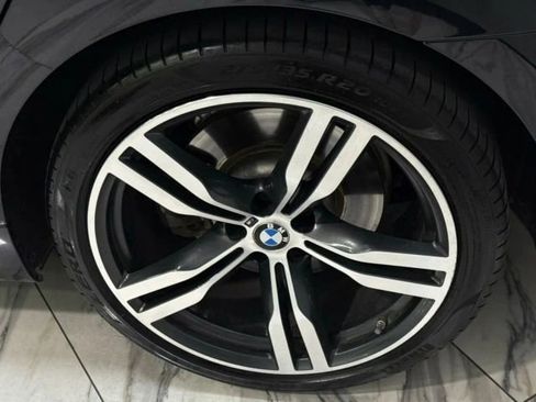 Used 2017 BMW 750i xDrive image 31