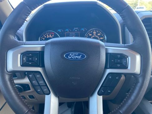 Used 2018 Ford F150 Lariat RWD image 17
