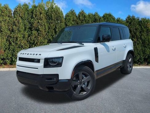 Used 2026 Land Rover Defender 110 X-Dynamic SE AWD/4WD image 1
