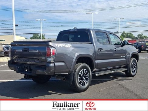 Certified 2022 Toyota Tacoma TRD Sport w/ Technology Package AWD/4WD image 7