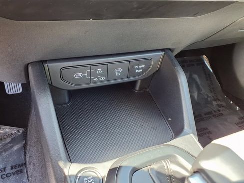 Used 2025 Kia K4 FWD image 21